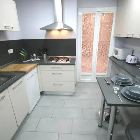 Edificio Hilera Grupalmalaga Apartment