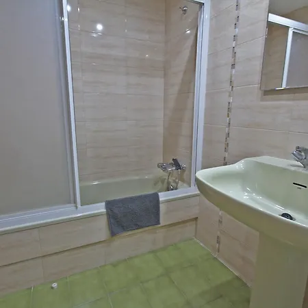 Apartment Edificio Hilera Grupalmalaga